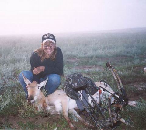 2004 Antelope 13 year old
                  Amy Perkins' first big-game animal, 22 yd shot