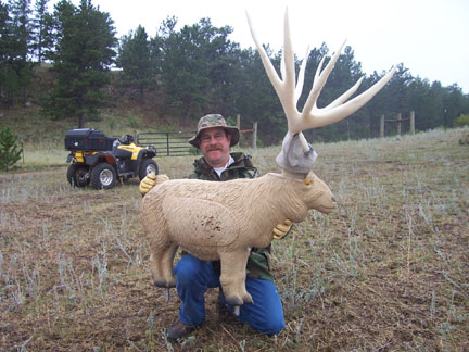 2005 Bowhunters Weekend Sonny Cross with some
                    kind of Texas Trophy??