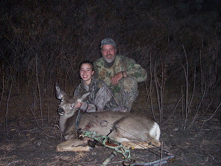 2005 Deer Amy Perkins with
                    her first Deer taken at 30 Yds