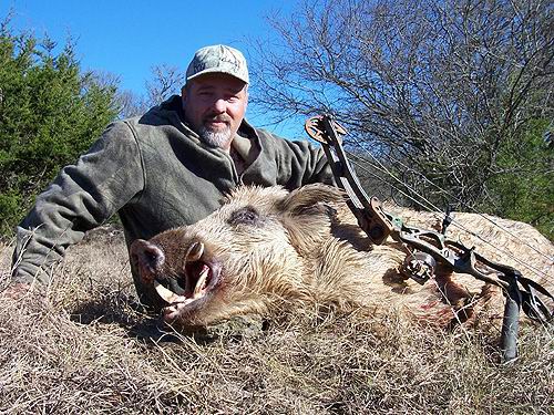 2005 Hog Hunt Neal Perkins
                    with the money hog