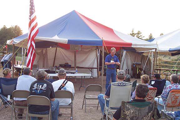 2007 Bowhunters Weekend Chris Rowe of Primus
                  giving elk calling seminar