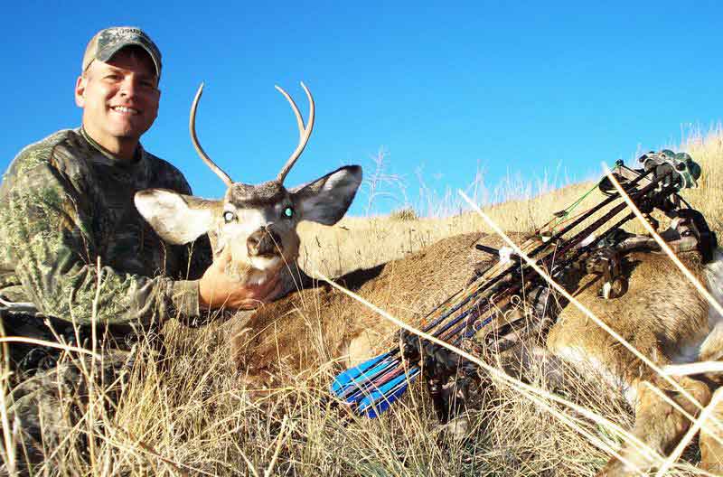 2007 Deer Dan Conrad with a nice buck